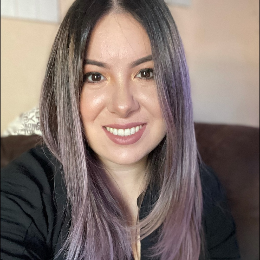 Meet your Posher, Yoalba